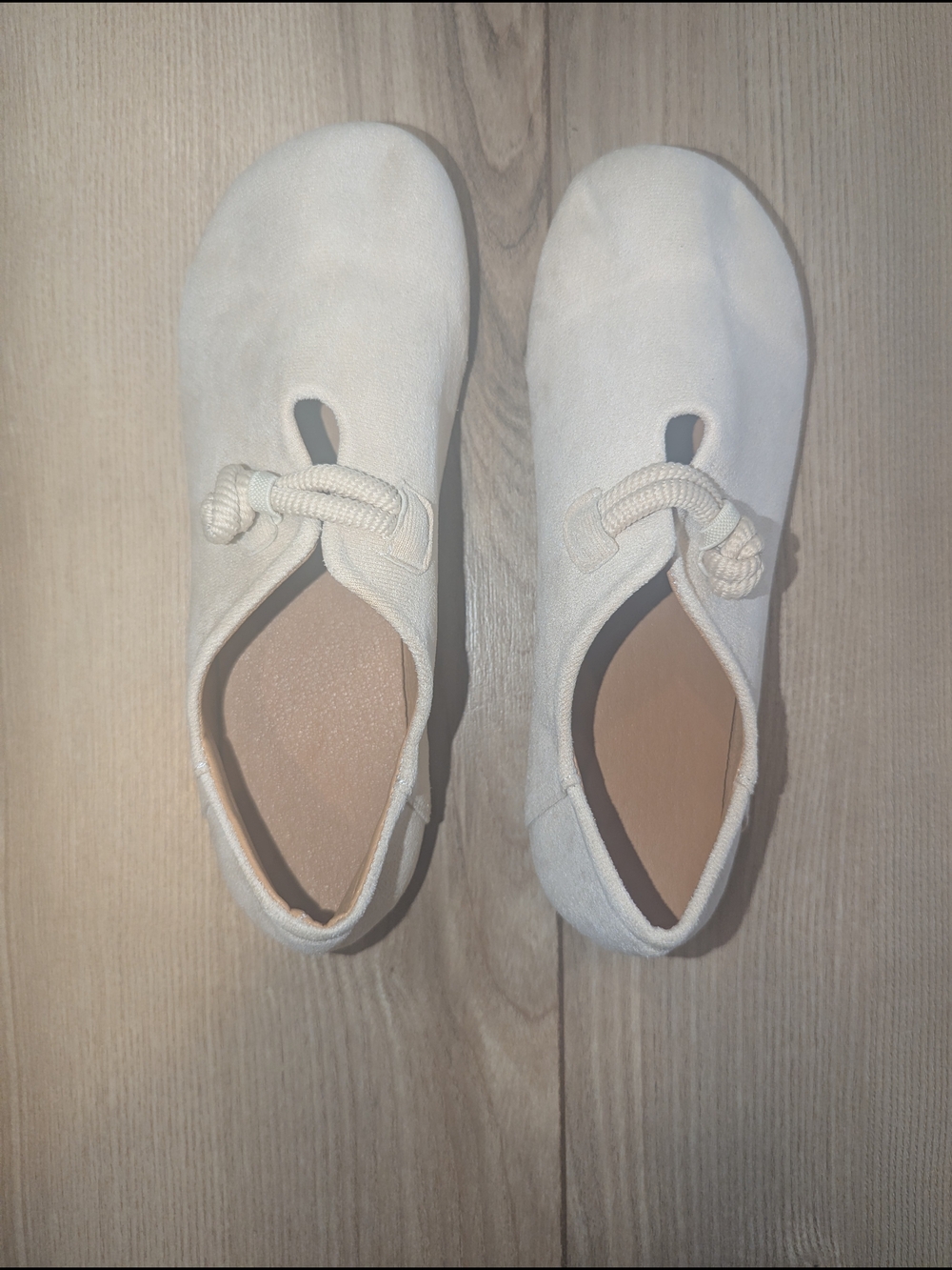 NIB Women's White/Cream Knot-Accent Slip-On Flats Orthopedic Shoe